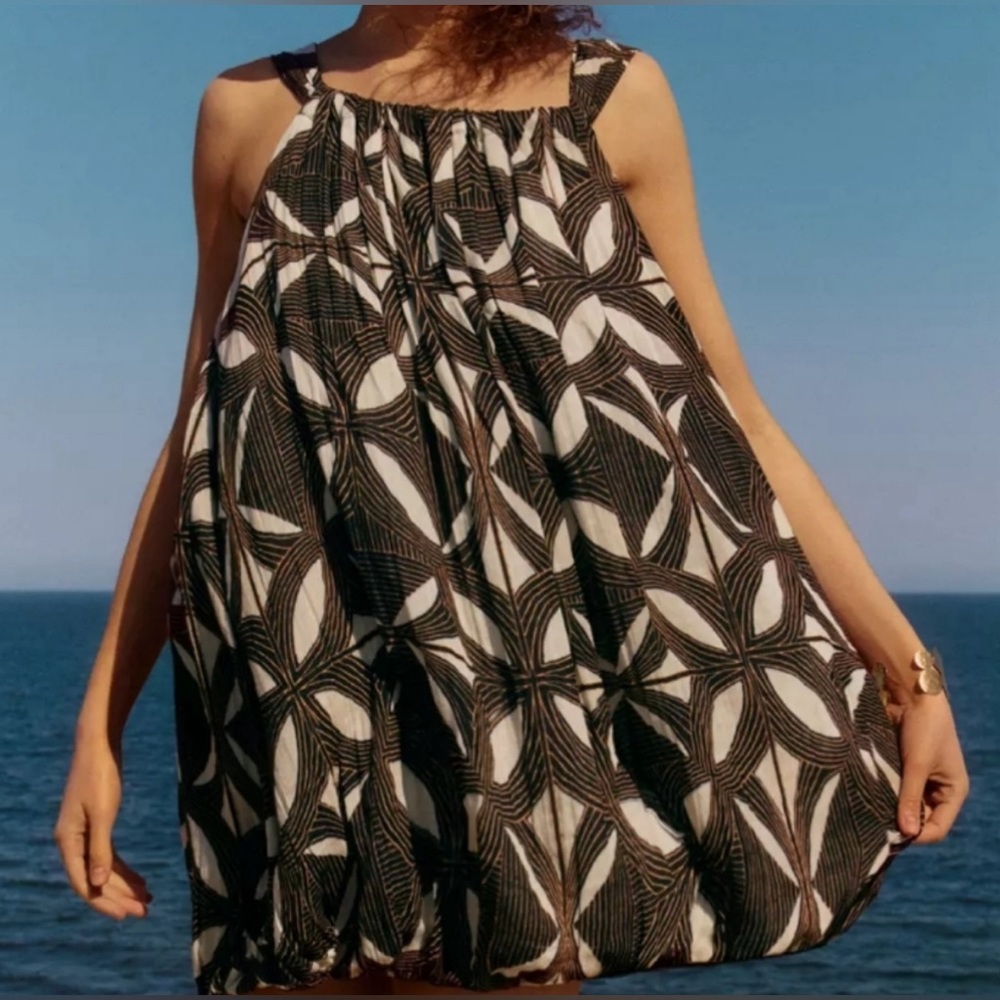 Tiered Gauze Bubble-Hem Mini Dress NWT - Picture 3 of 9